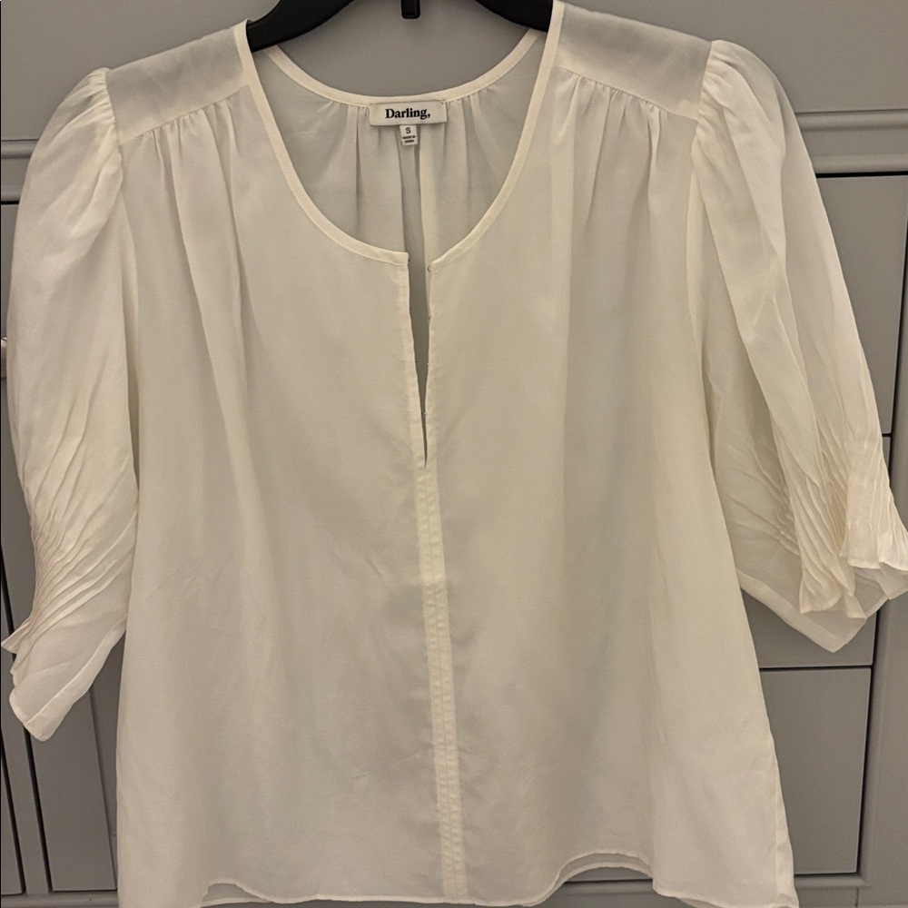 DARLING, Cream Puff Sleeve Top